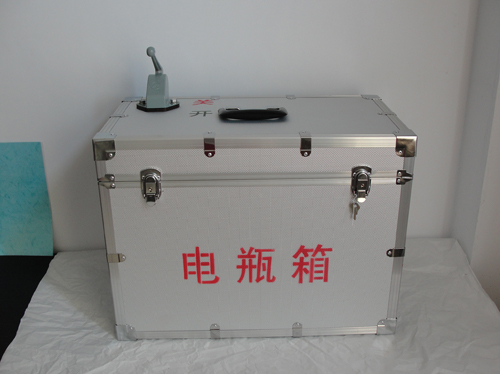 電瓶箱
