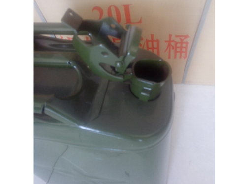 油桶